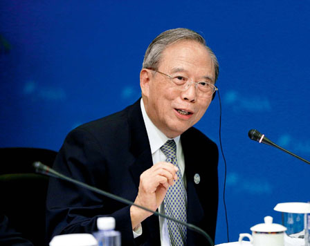 中国国际经济交流中心理事长，博鳌亚洲论坛副理事长曾培炎出席博鳌亚洲论坛并发表重要讲话。